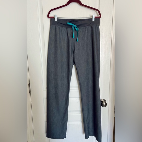 Figs Graphite Livingston Basic Scrub Pants - Picture 2 of 5